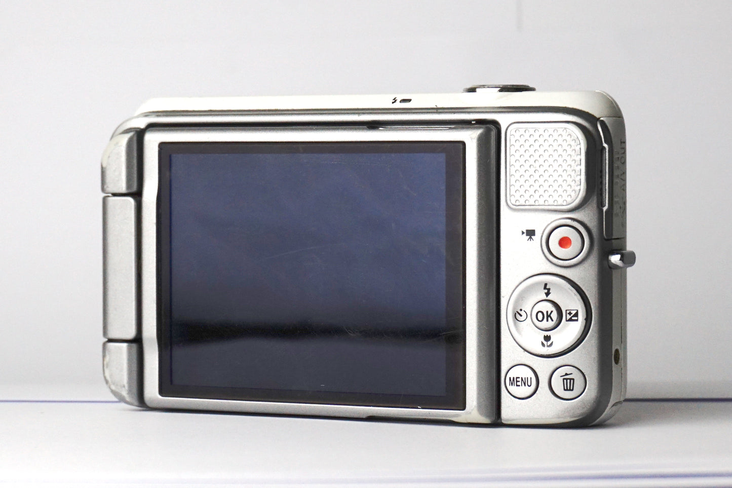 Nikon Coolpix S6600 - SLM