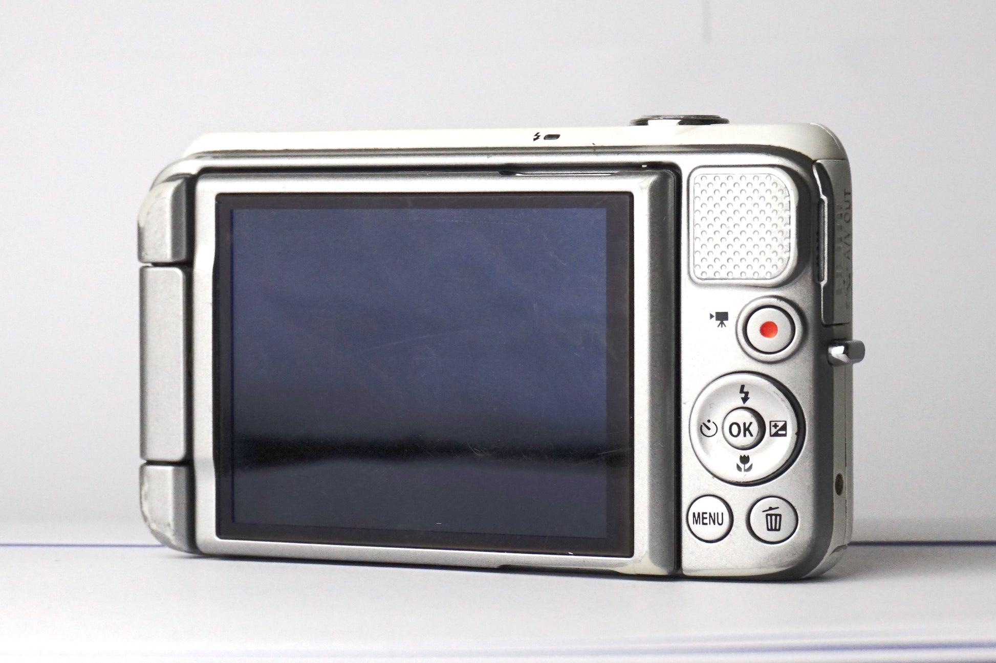 Nikon Coolpix S6600 - SLM