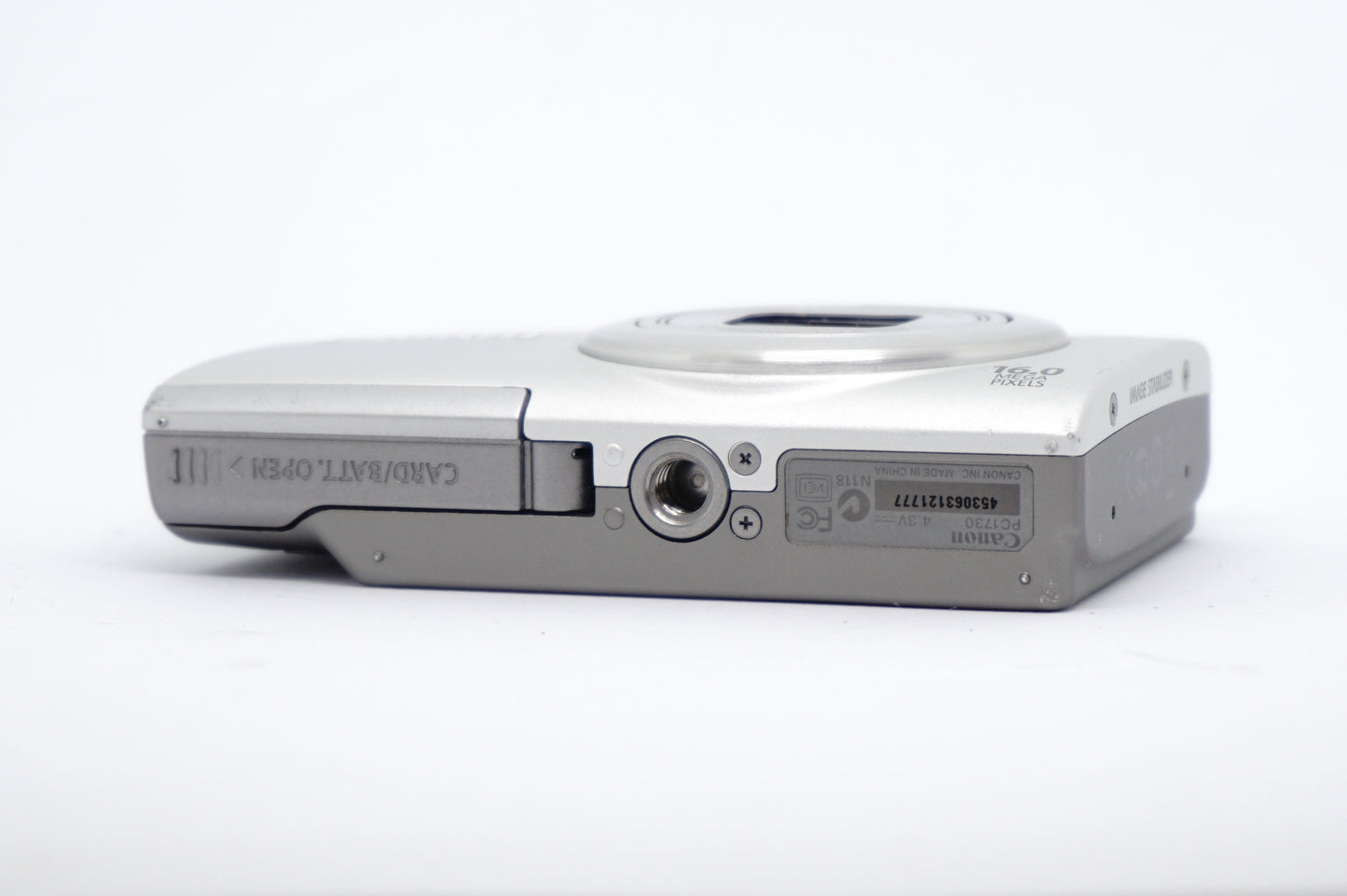 Canon IXUS Silver Digital Camera 4 image 7