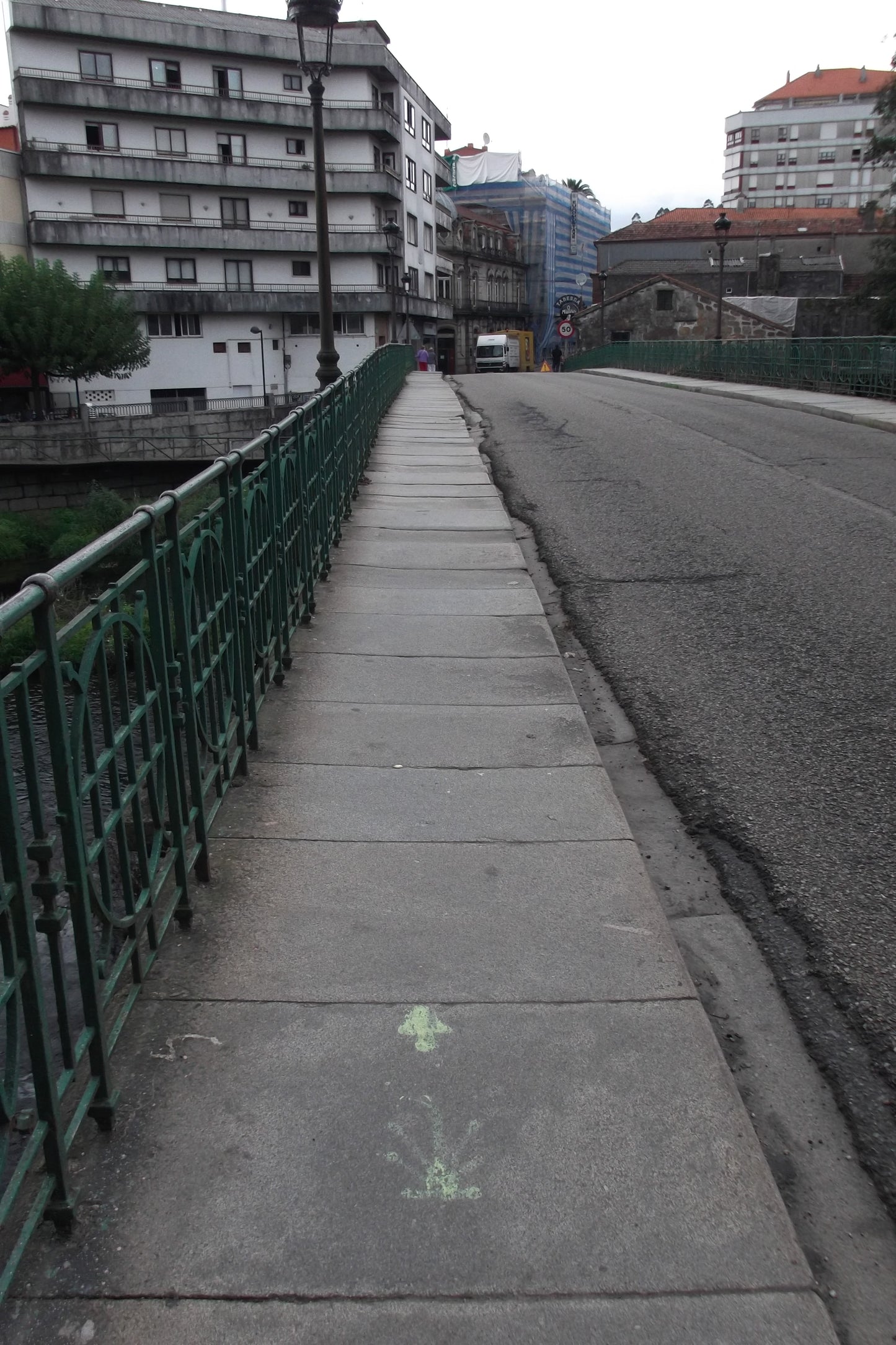 Sample photo taken on Fujifilm Finepix JX350 (portrait)