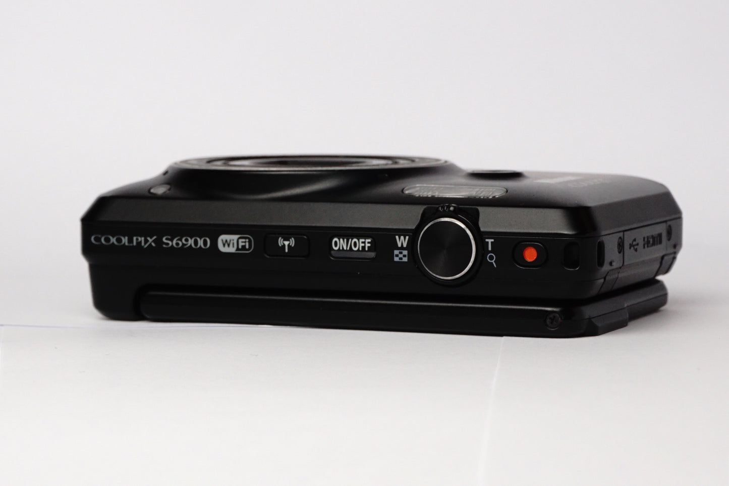 Nikon Coolpix s6900
