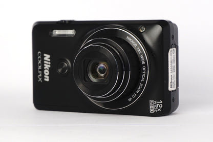 Nikon Coolpix S6900