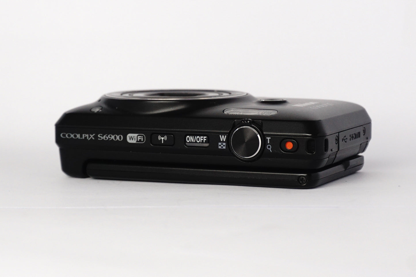 Nikon Coolpix S6900