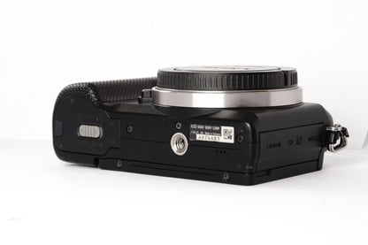 Mirrorless Sony Alpha A5000