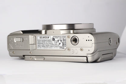 Nikon Coolpix S9900 - SLM
