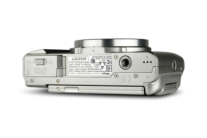 Nikon Coolpix S9900 - SLM