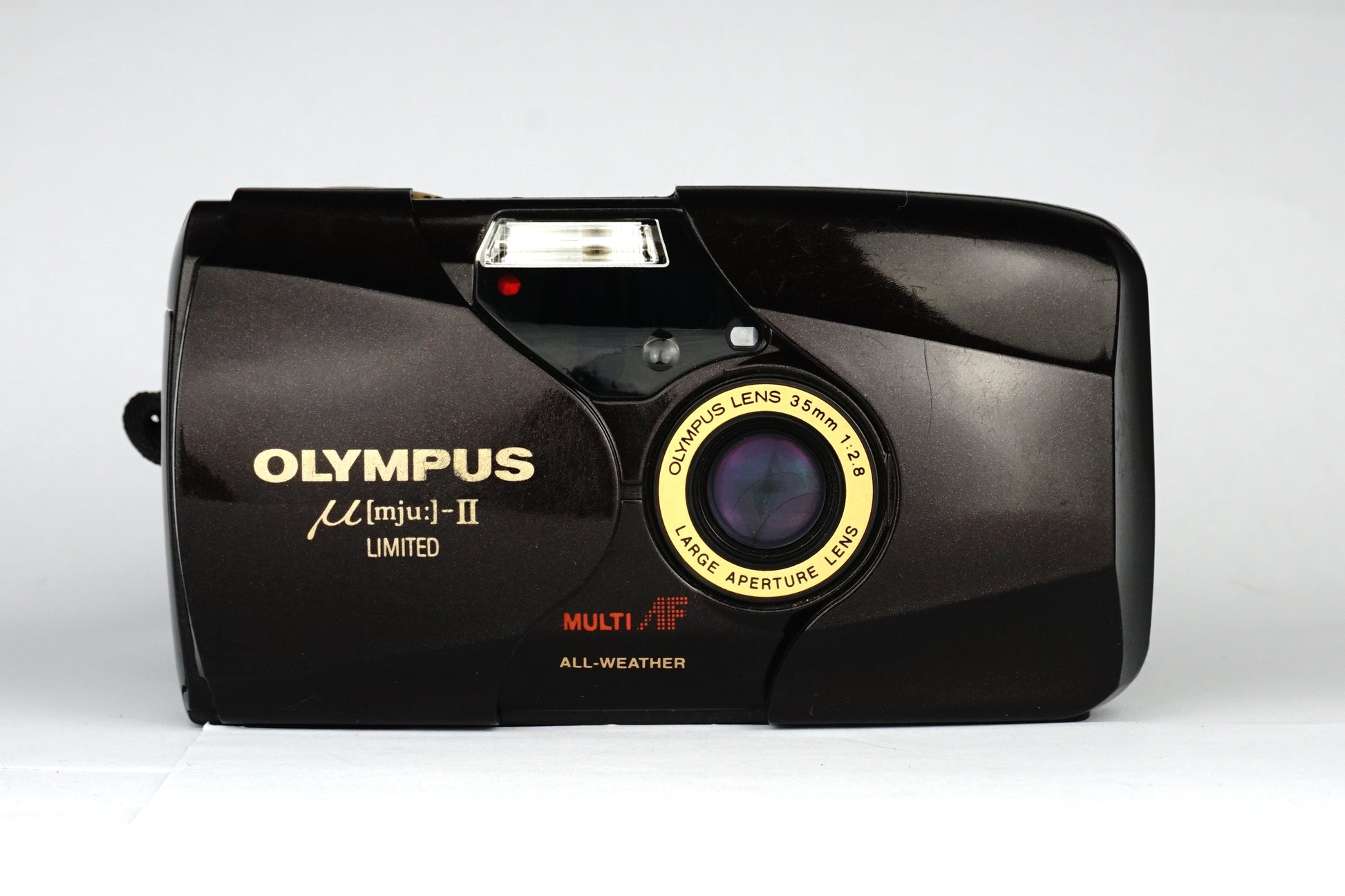 Olympus µ[mju:]-II Gold Black Limited Edition with Leather Case - SLM