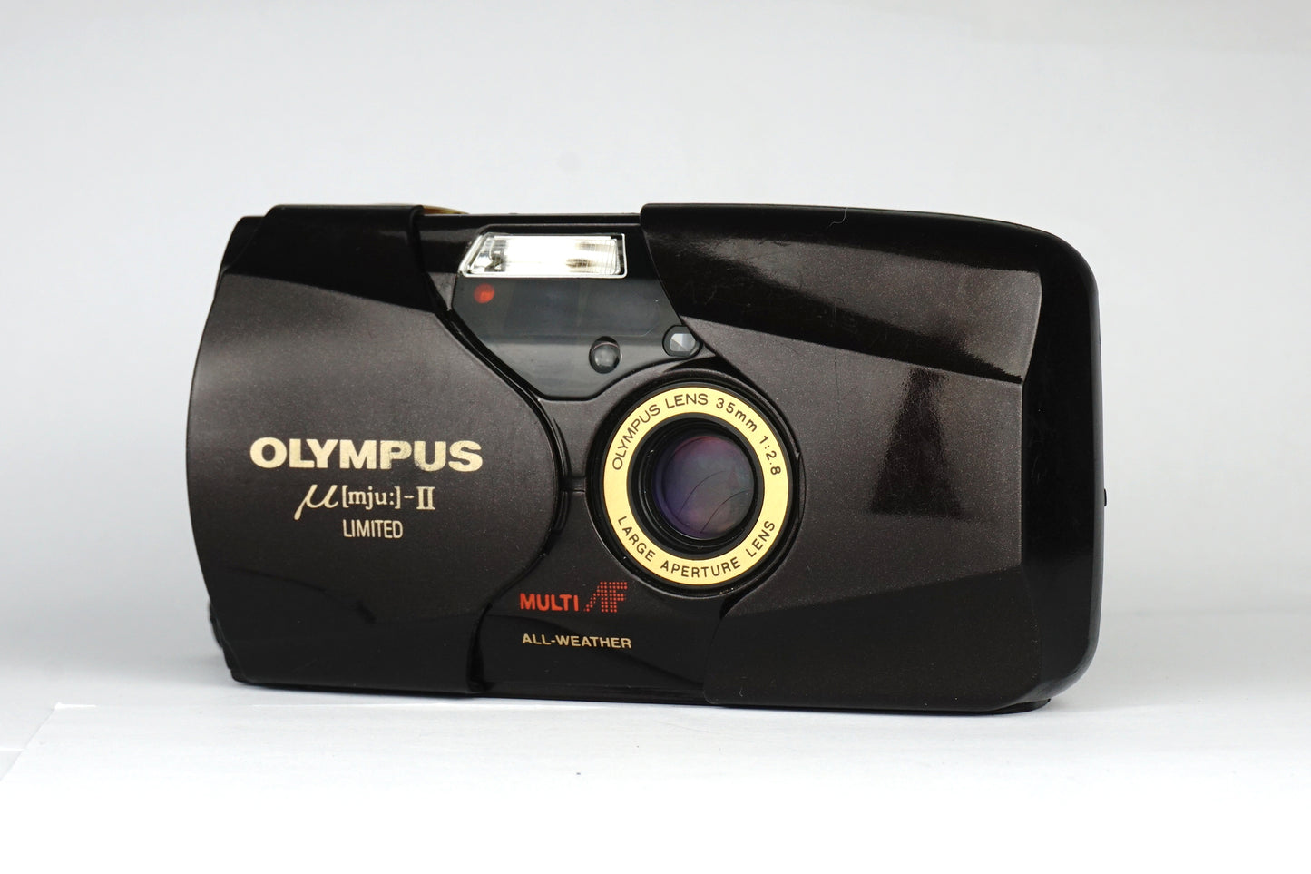 Olympus µ[mju:]-II Gold Black Limited Edition with Leather Case - SLM