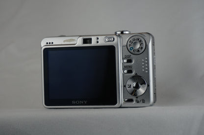 Sony Cybershot DSC - W55 - SLM