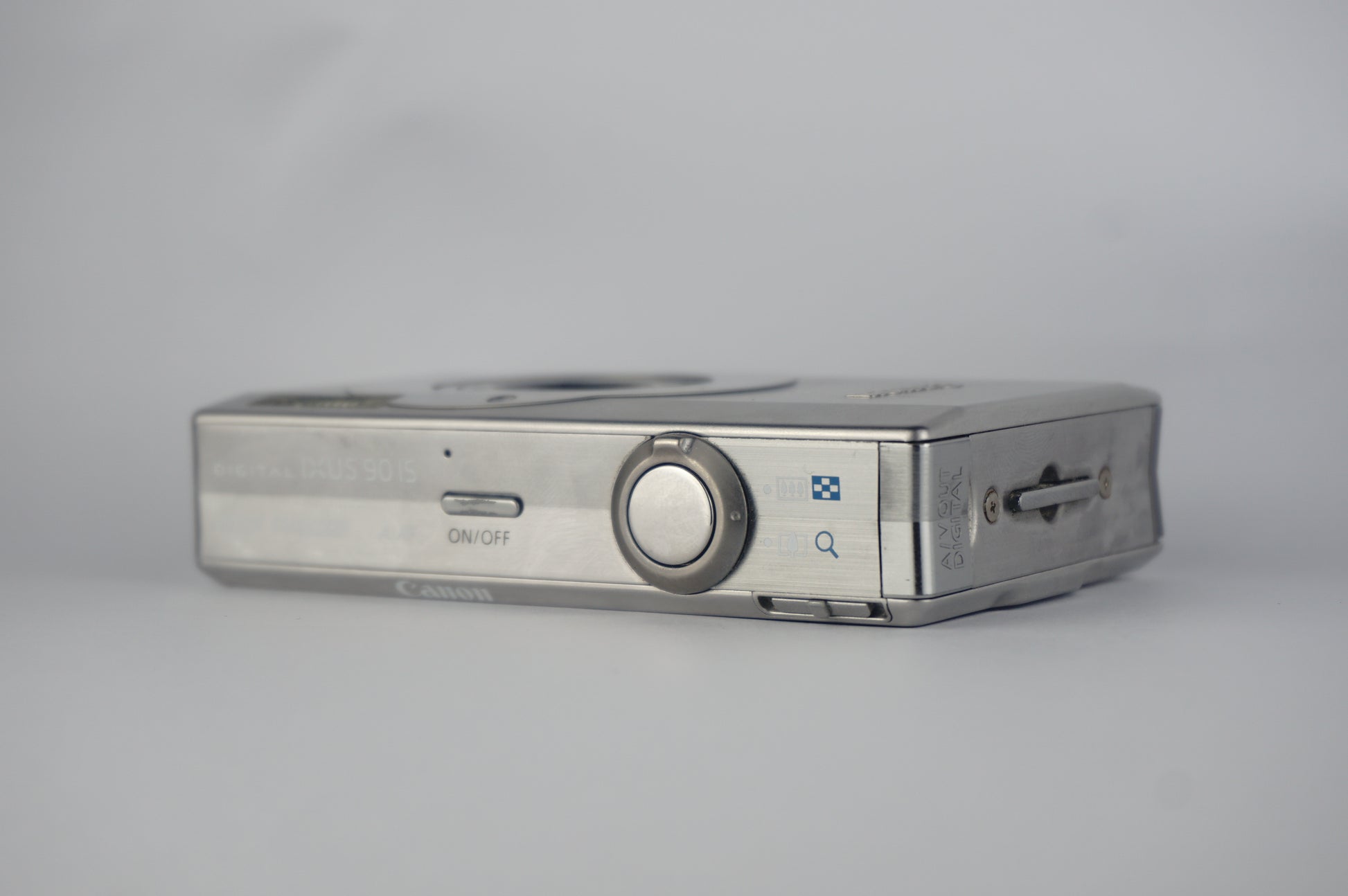 Canon Ixus 90 - SLM