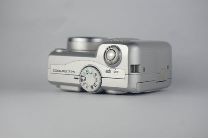 Nikon Coolpix 775 - SLM