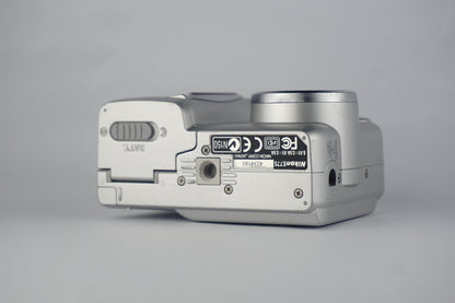 Nikon Coolpix 775 - SLM