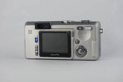 Fujifilm Finepix F700 - SLM
