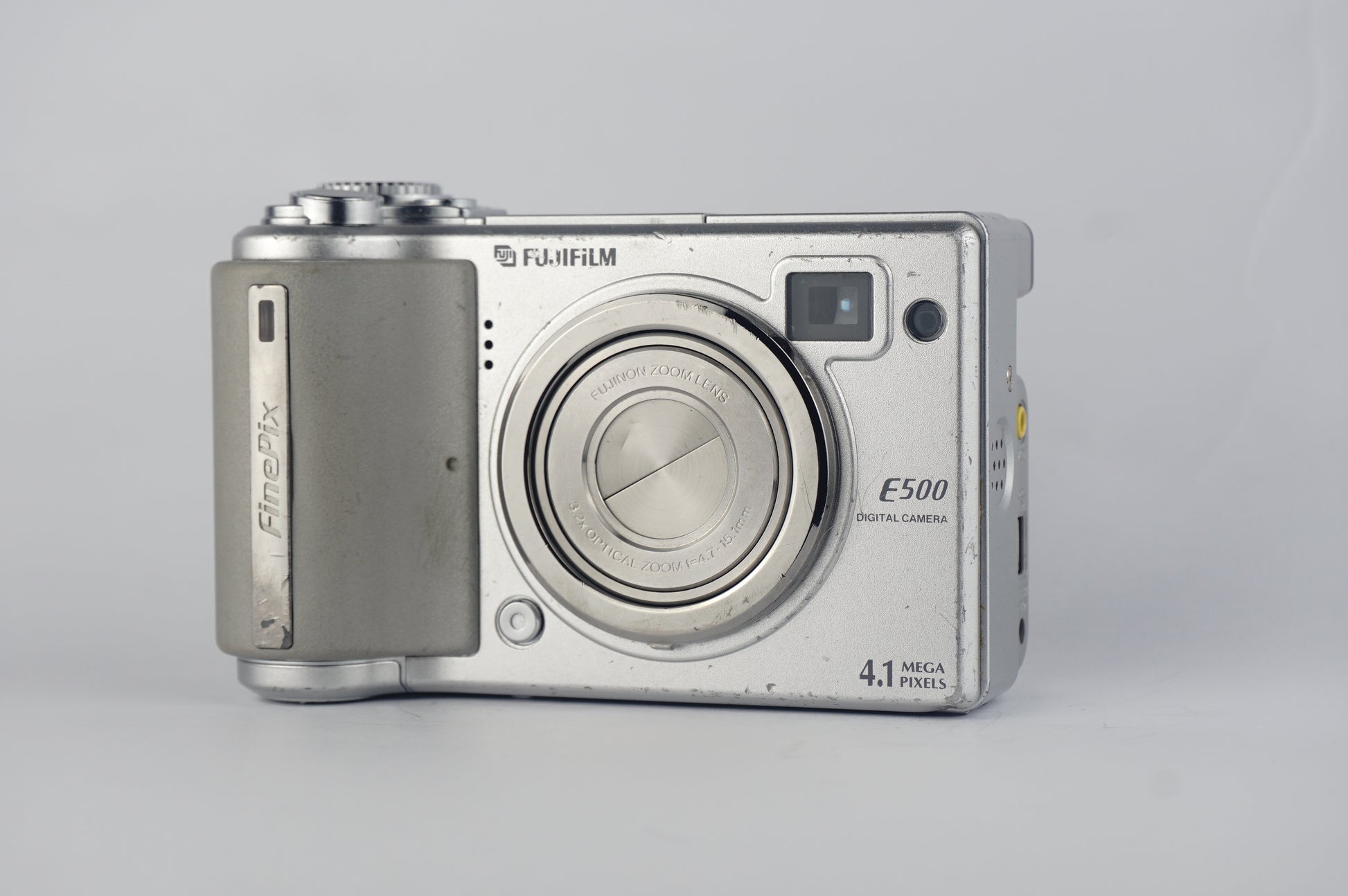 Fujifilm Finepix E500 - SLM