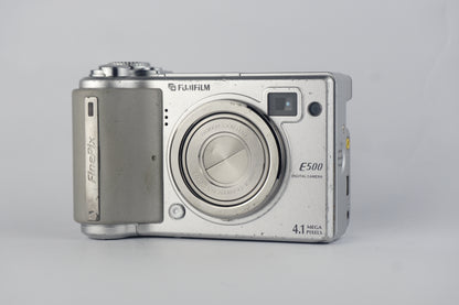 Fujifilm Finepix E500 - SLM