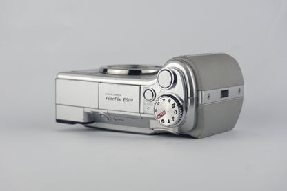 Fujifilm Finepix E500 - SLM
