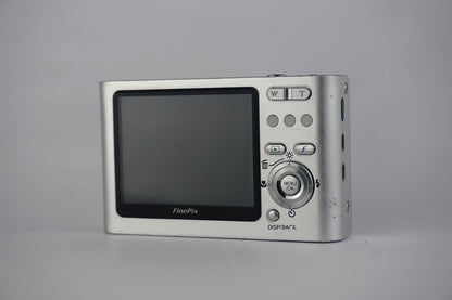 Fujifilm Finepix Z1 - SLM