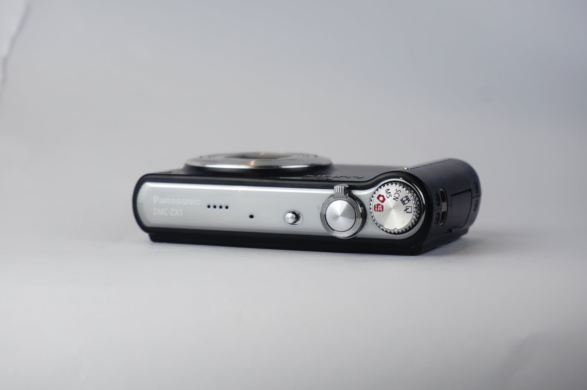 Panasonic Lumix DMC-ZX1 - SLM