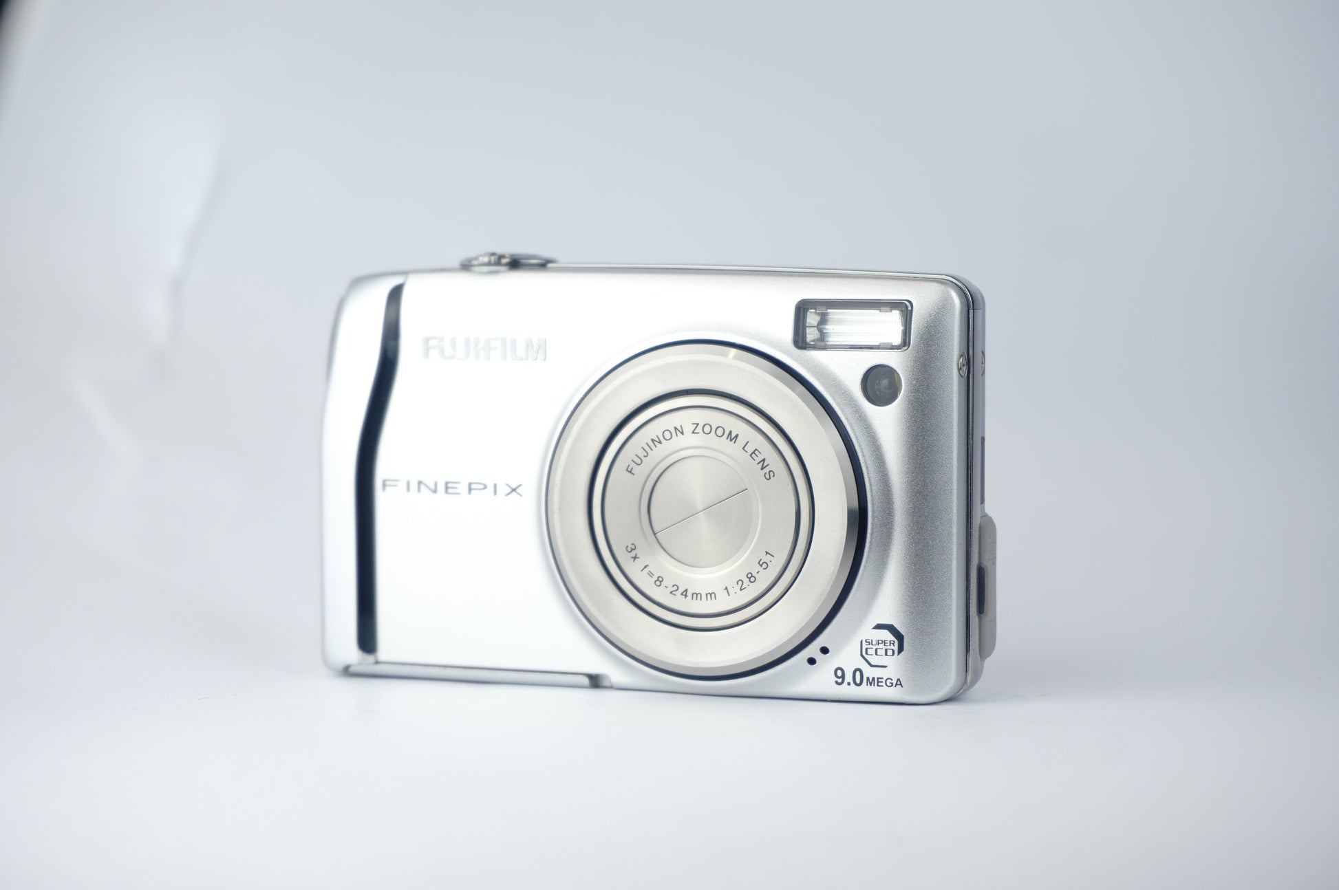 Fujifilm Finepix F47fd - SLM