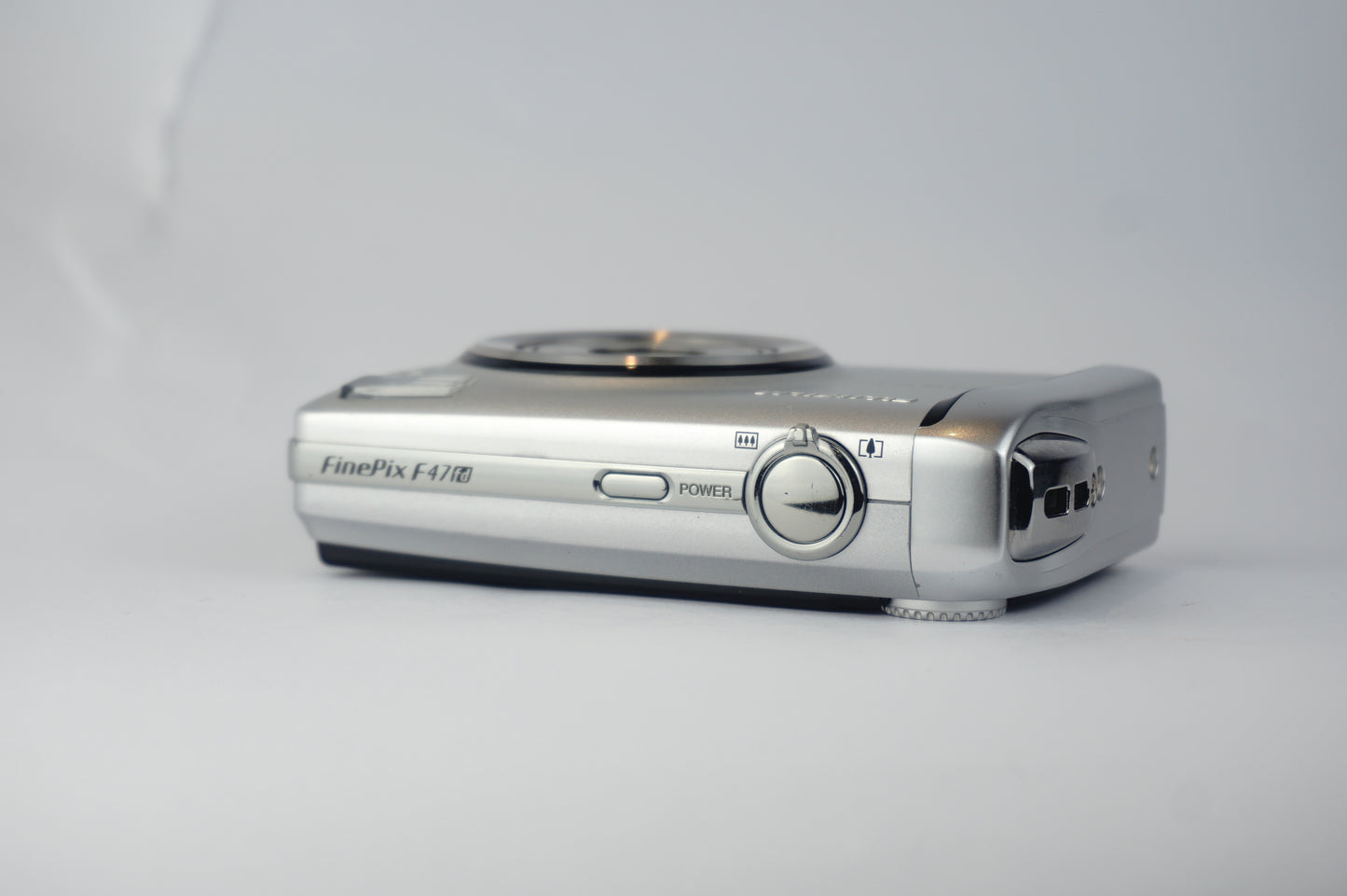 Fujifilm Finepix F47fd - SLM