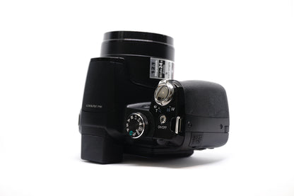Nikon Black Bridge Zoom Digital Camera image 14