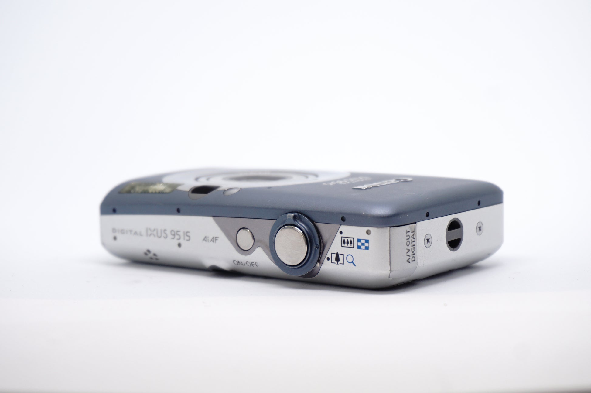 Canon Blue Compact Digital Camera image 14