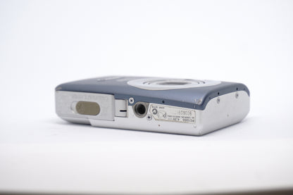Canon Blue Compact Digital Camera image 17