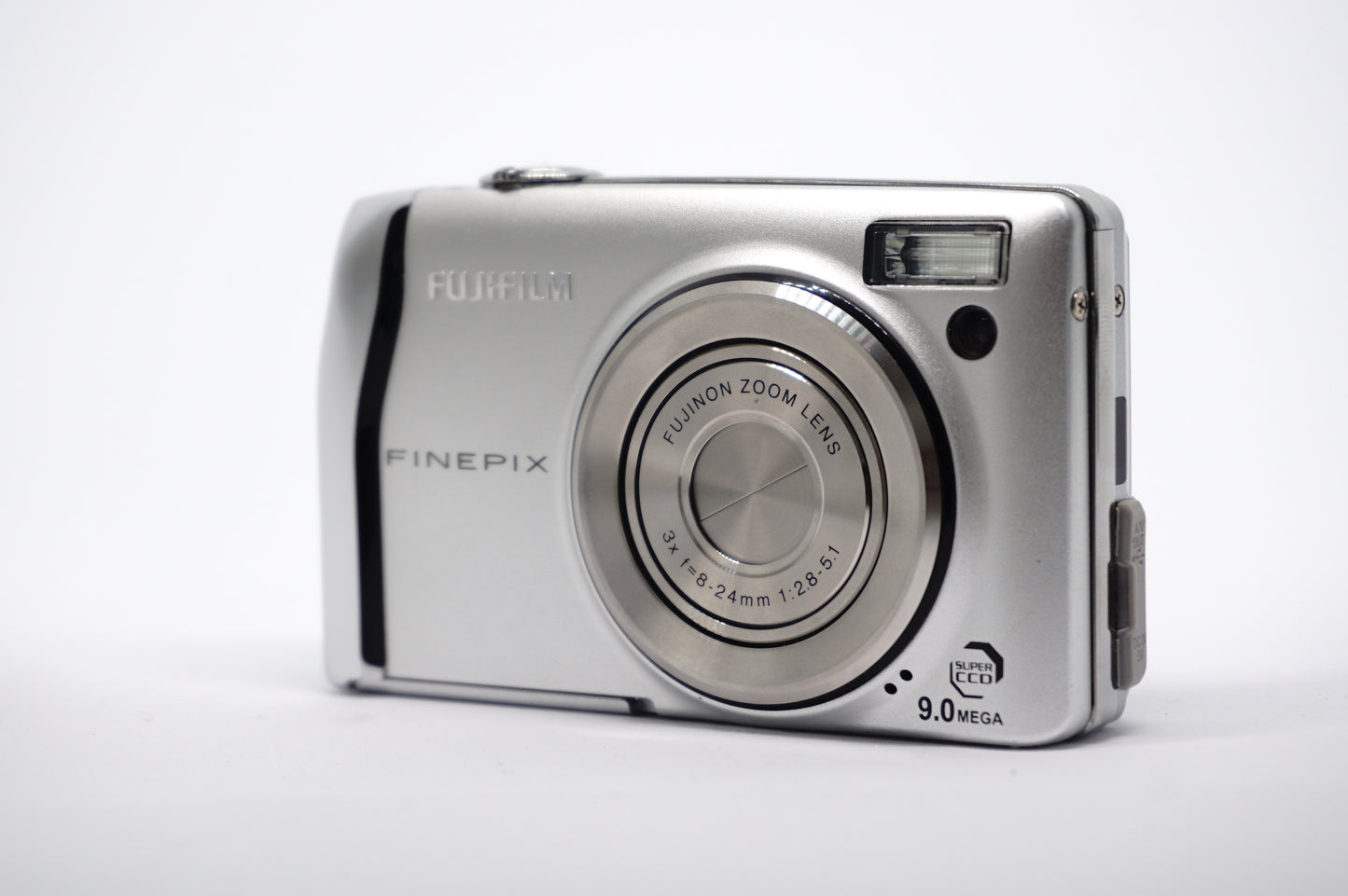 Fujifilm Silver Compact Digital Camera image 1