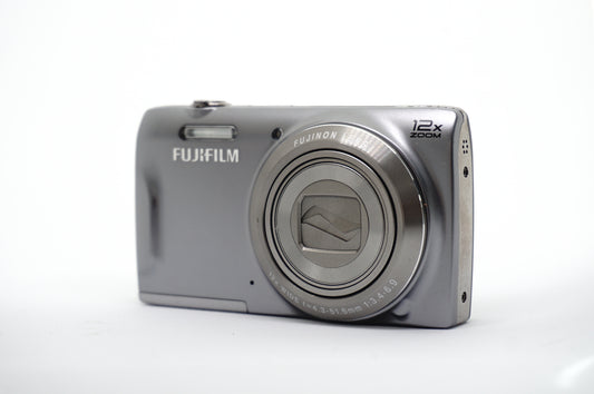 Fujifilm Silver Compact Digital Camera 2 image 5