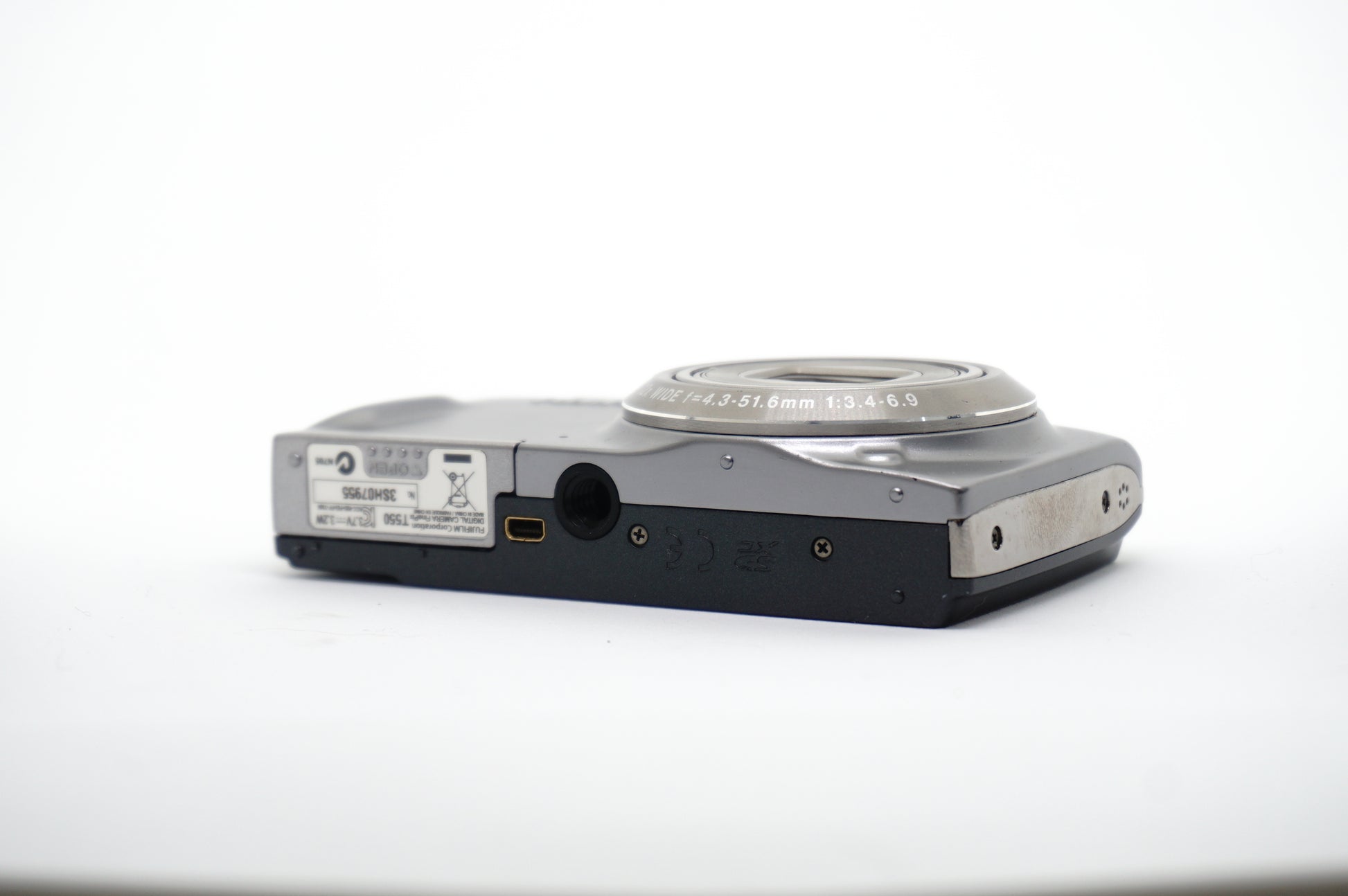 Fujifilm Silver Compact Digital Camera 2 image 14