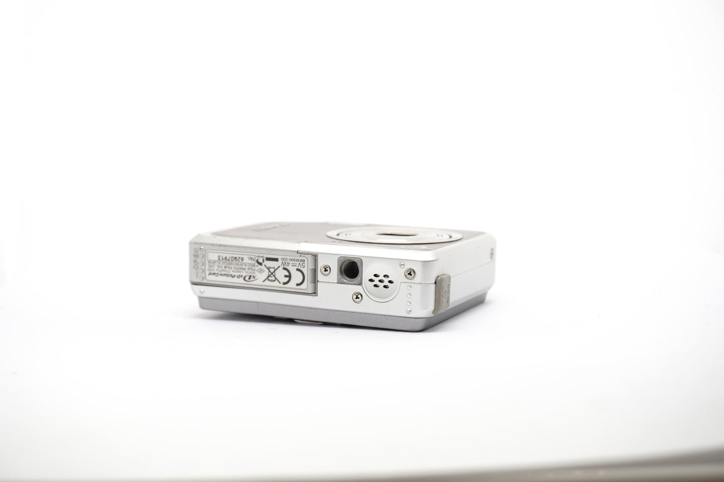 Fujifilm 5.1MP Silver Compact Digital Camera image 7