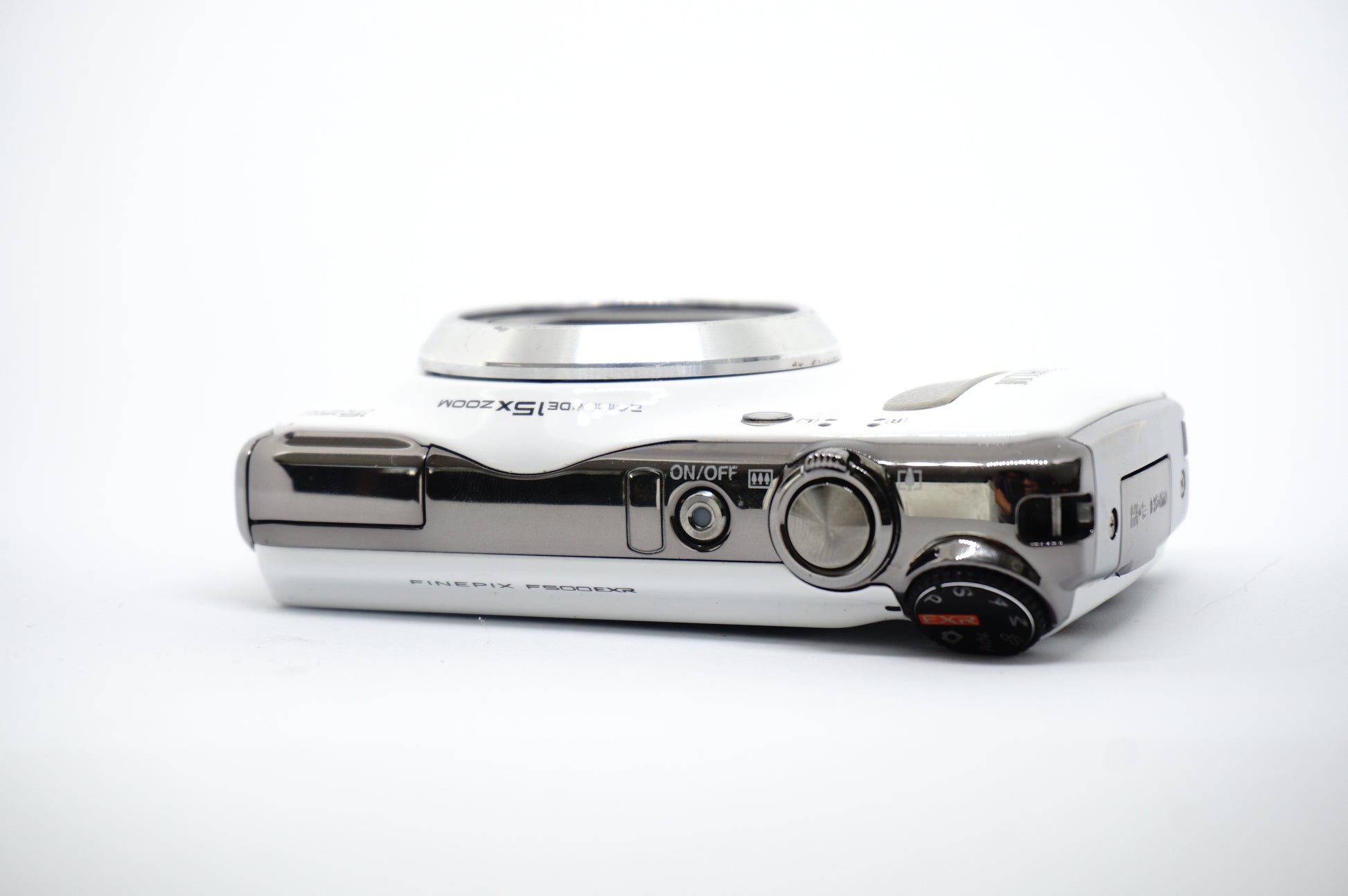 Fujifilm 16MP White Compact Zoom Digital Camera image 7