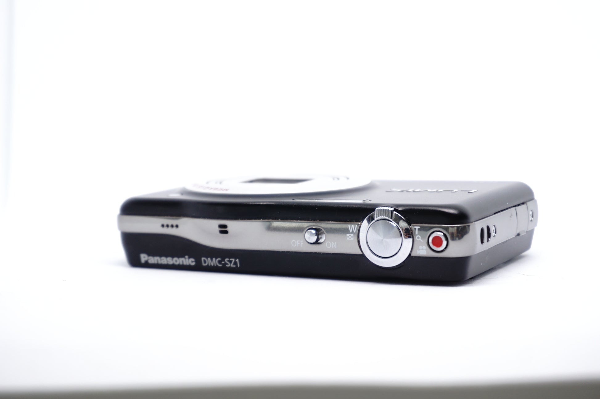 Panasonic Lumix Black Zoom Compact Digital Camera image 5