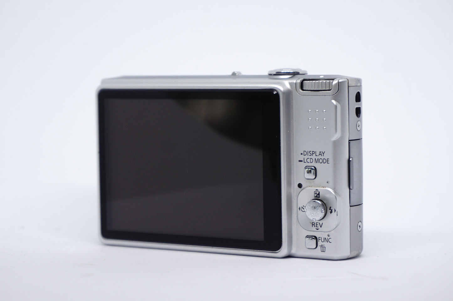 Canon IXUS 90 IS Silver Digital Camera image 3