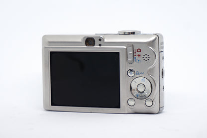 Canon IXUS Silver Digital Camera image 3