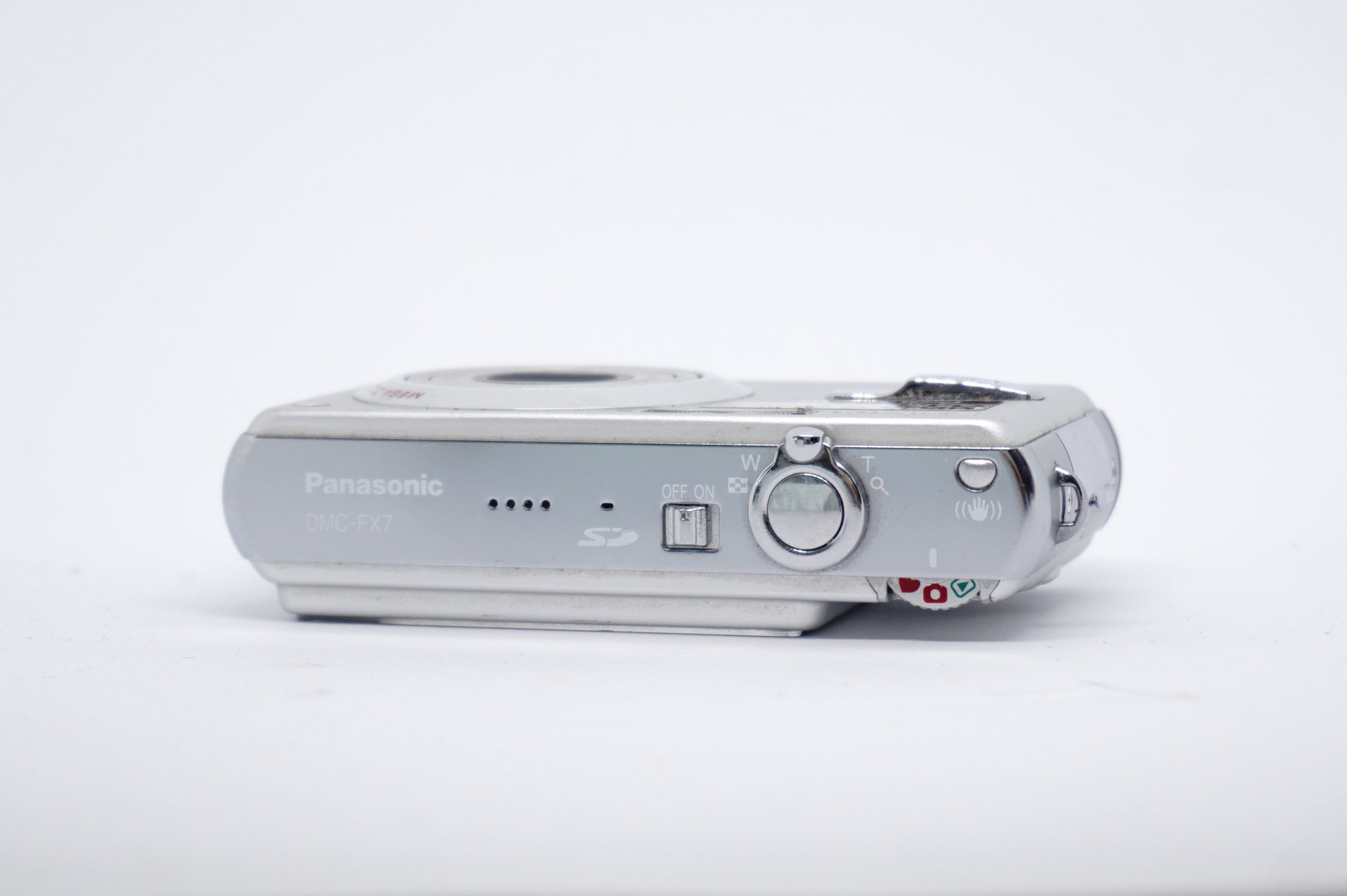 Panasonic Lumix Silver Compact Digital Camera image 4