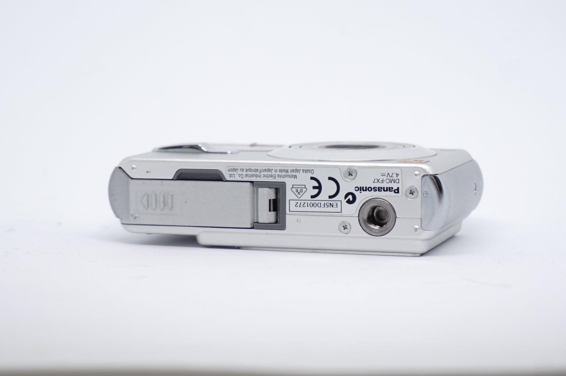 Panasonic Lumix Silver Compact Digital Camera image 5