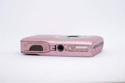 Canon IXUS Pink Digital Camera image 5