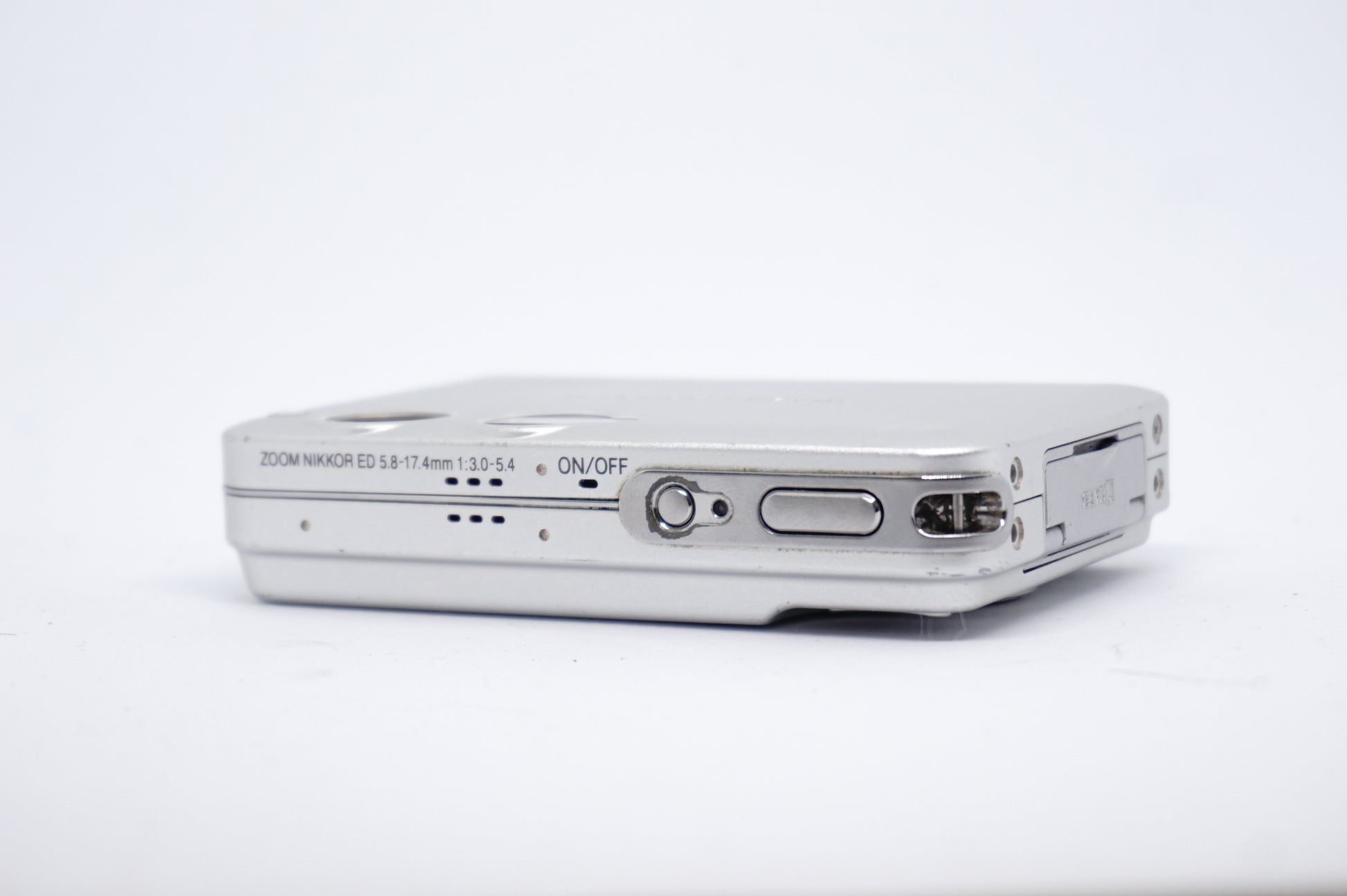 Nikon Coolpix S1 Silver Digital Camera image 4