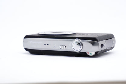 Panasonic Lumix Black Silver Compact Digital Camera image 4