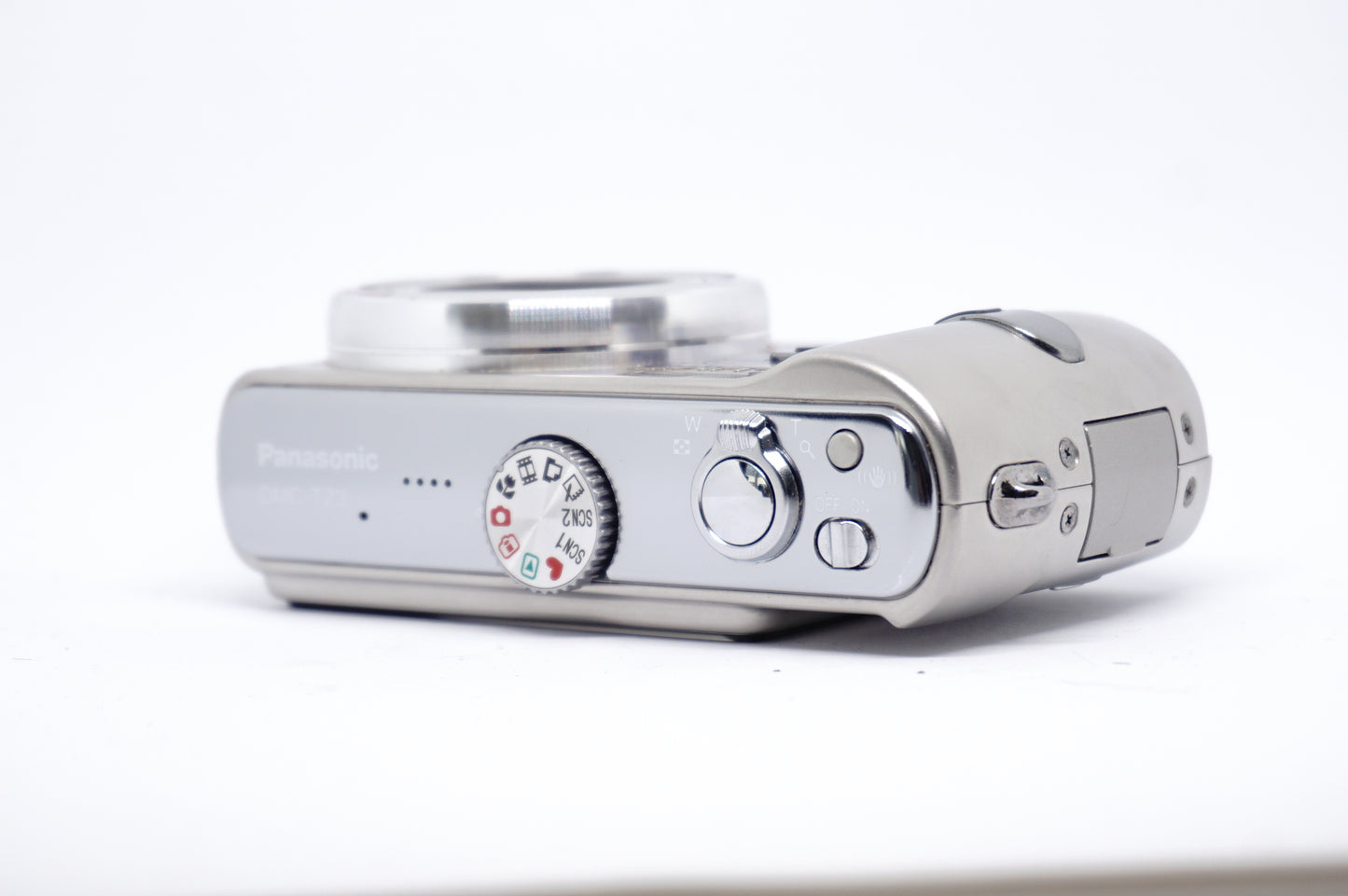 Panasonic Lumix Silver Compact Digital Camera 2 image 4