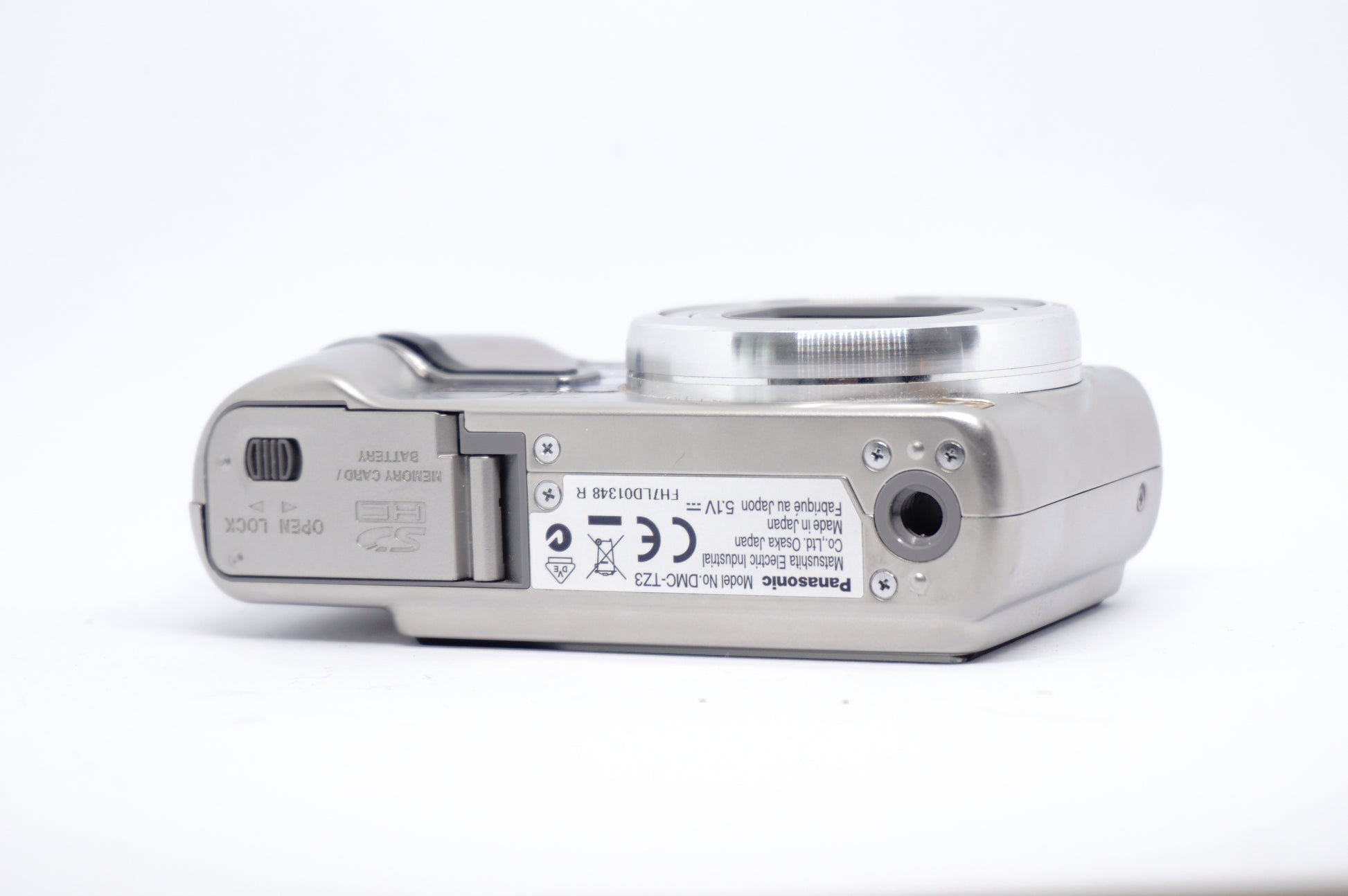 Panasonic Lumix Silver Compact Digital Camera 2 image 5