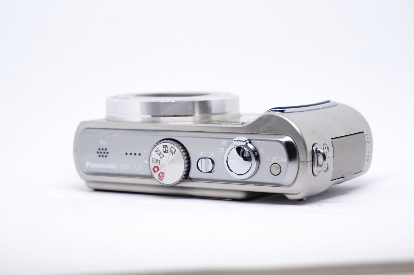 Panasonic Lumix Silver Compact Digital Camera 3 image 3