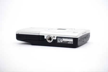 Canon Silver 5X Zoom Compact Digital Camera image 4