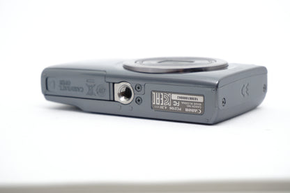 Canon IXUS Grey Compact Digital Camera image 5