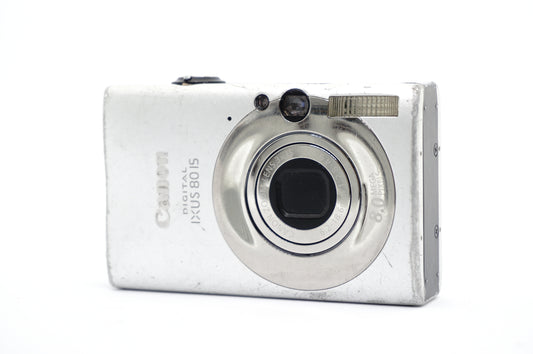 Canon IXUS Silver Compact Digital Camera image 1