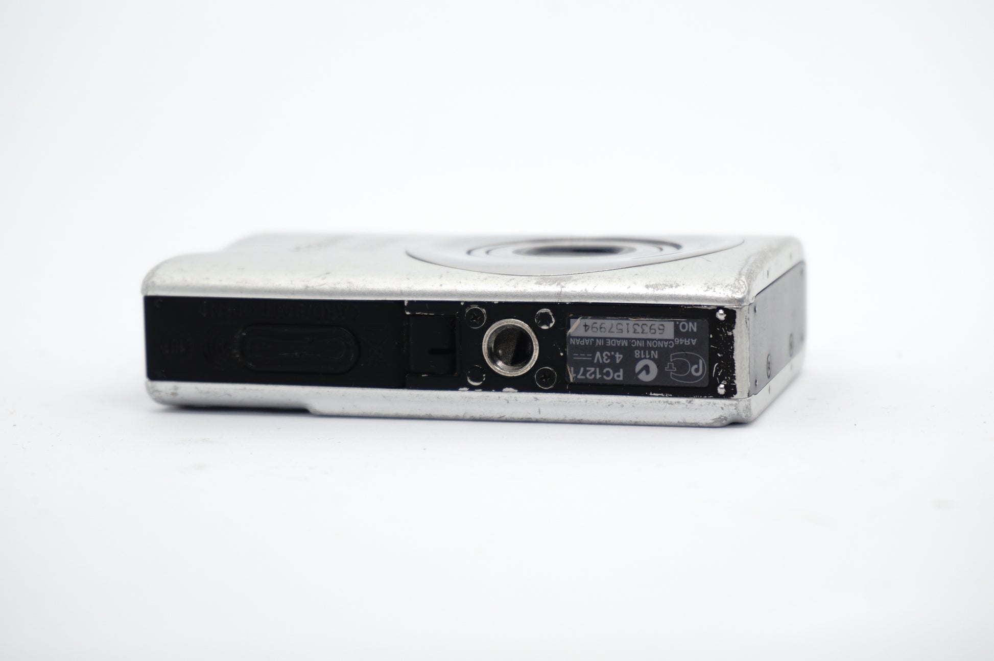 Canon IXUS Silver Compact Digital Camera image 5