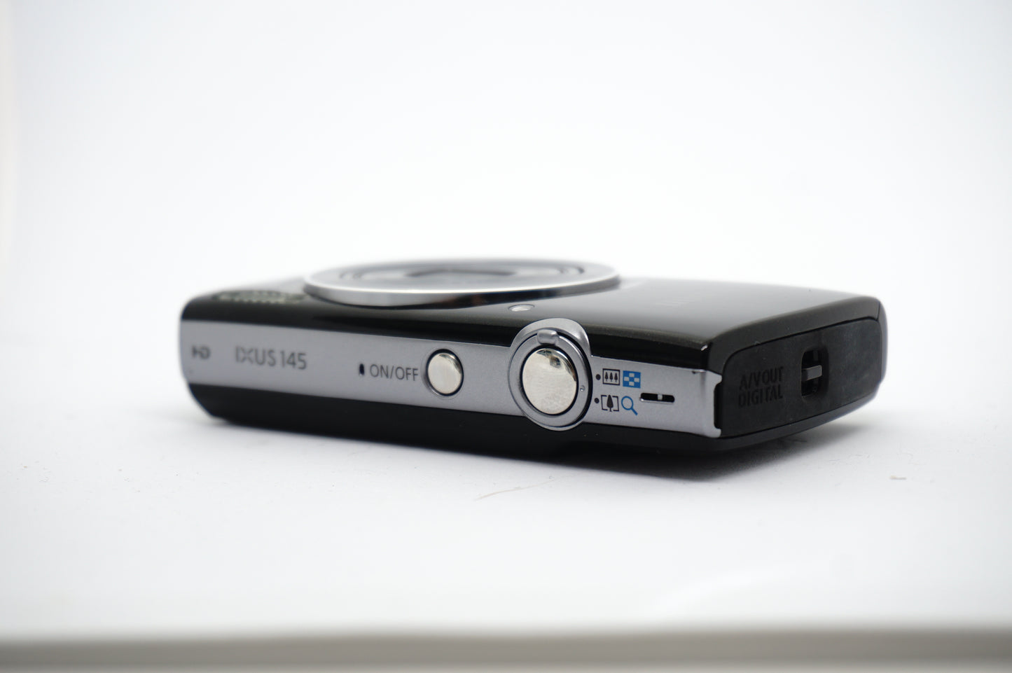 Canon IXUS Black Compact Digital Camera image 3
