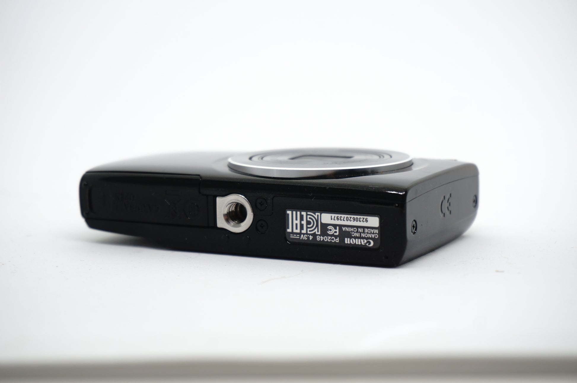 Canon IXUS Black Compact Digital Camera image 4