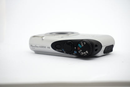 Canon Silver Black Lens 14MP Compact Digital Camera image 3